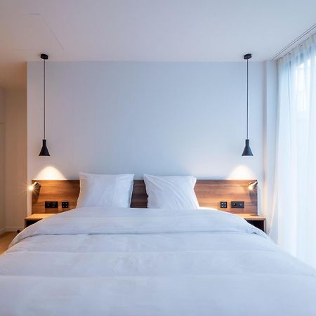 One Two Four - Hotel & Spa Gand Esterno foto