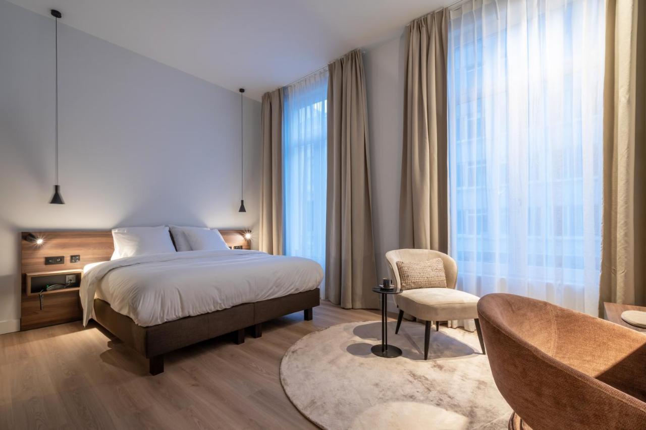 One Two Four - Hotel & Spa Gand Esterno foto