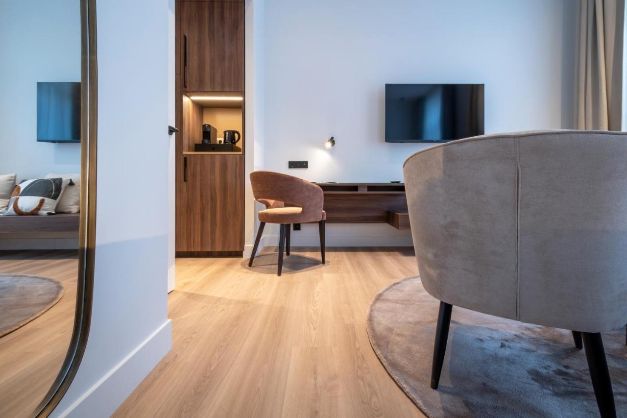 One Two Four - Hotel & Spa Gand Esterno foto