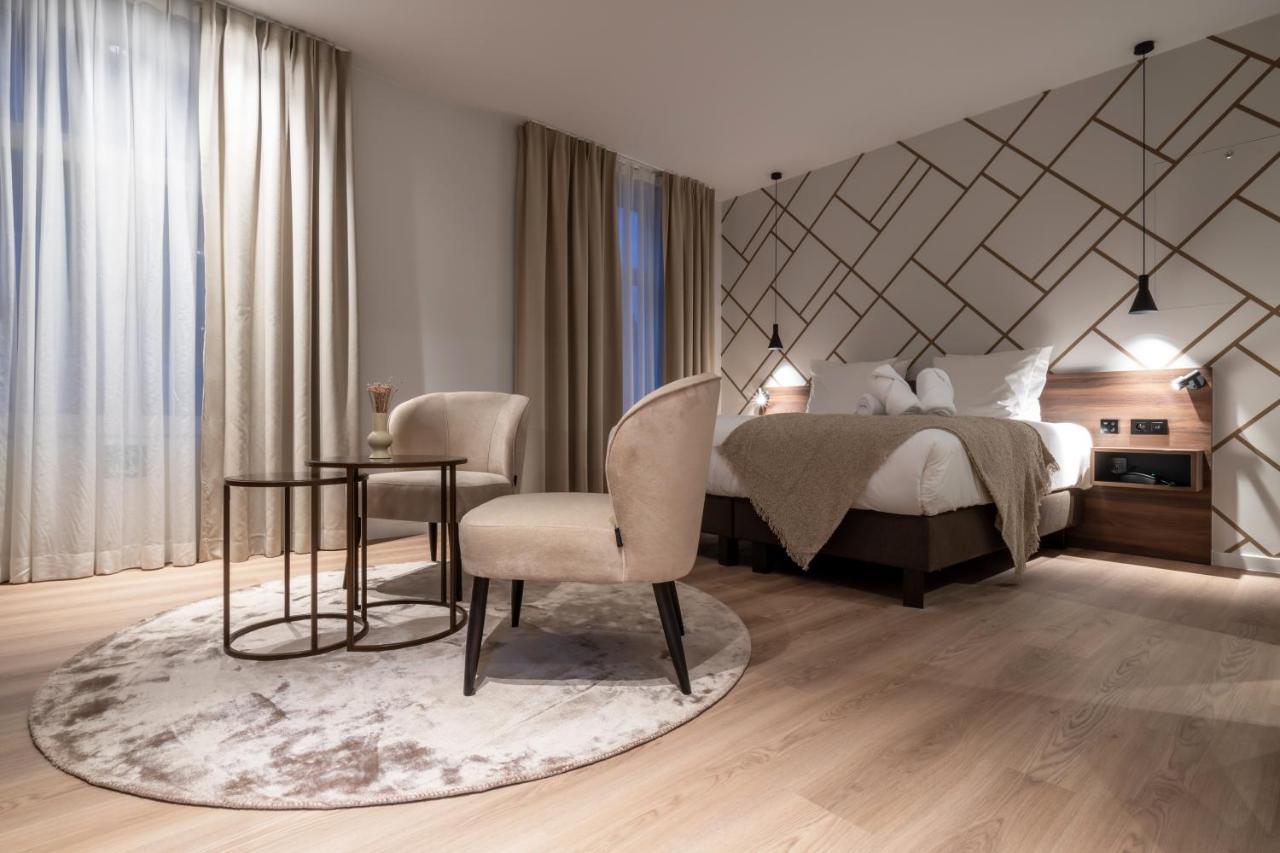 One Two Four - Hotel & Spa Gand Esterno foto
