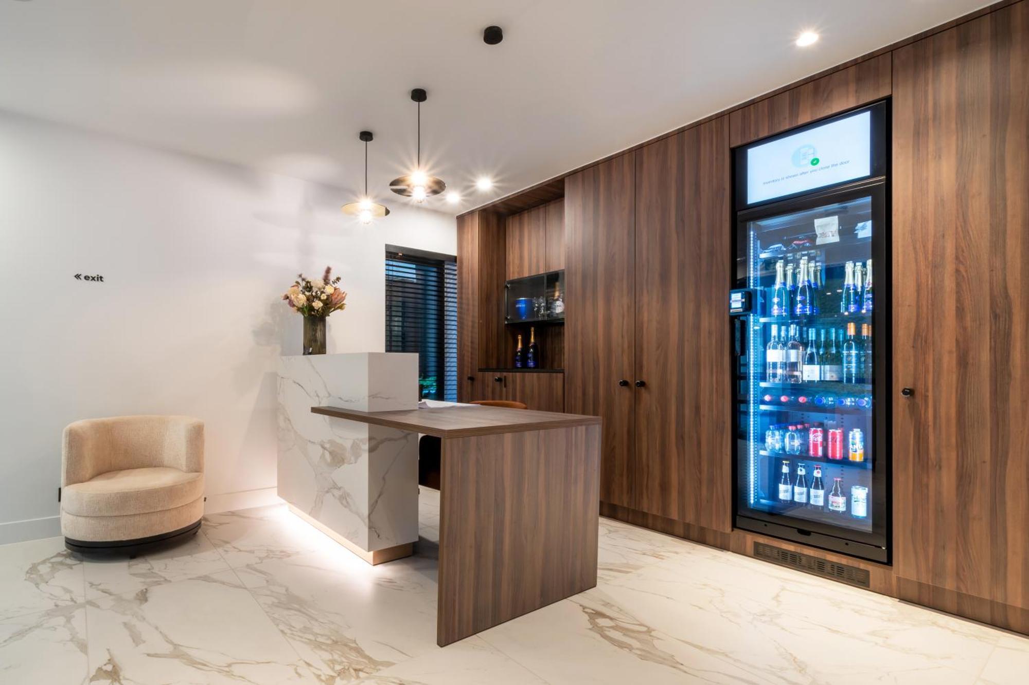 One Two Four - Hotel & Spa Gand Esterno foto