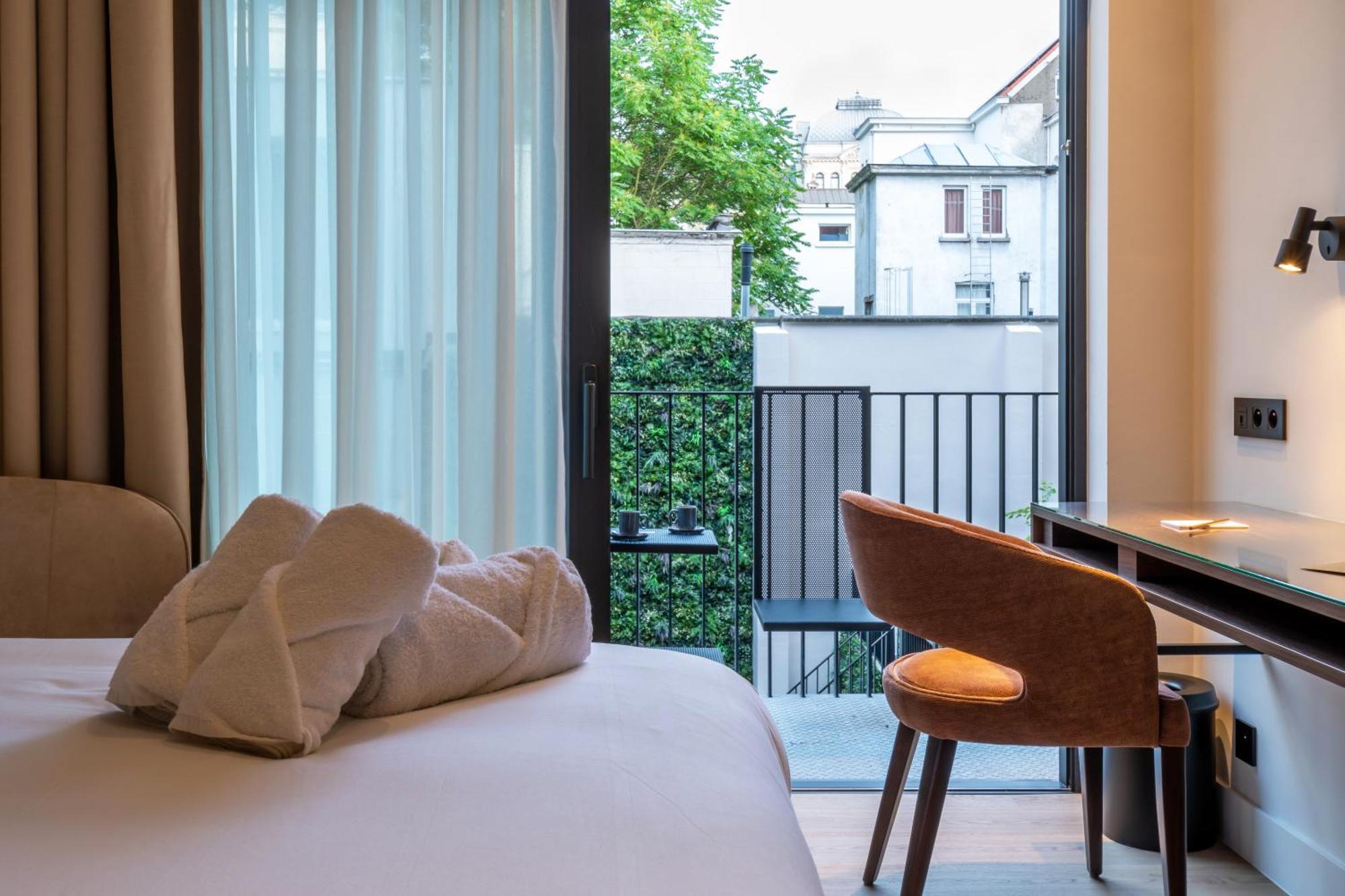 One Two Four - Hotel & Spa Gand Esterno foto