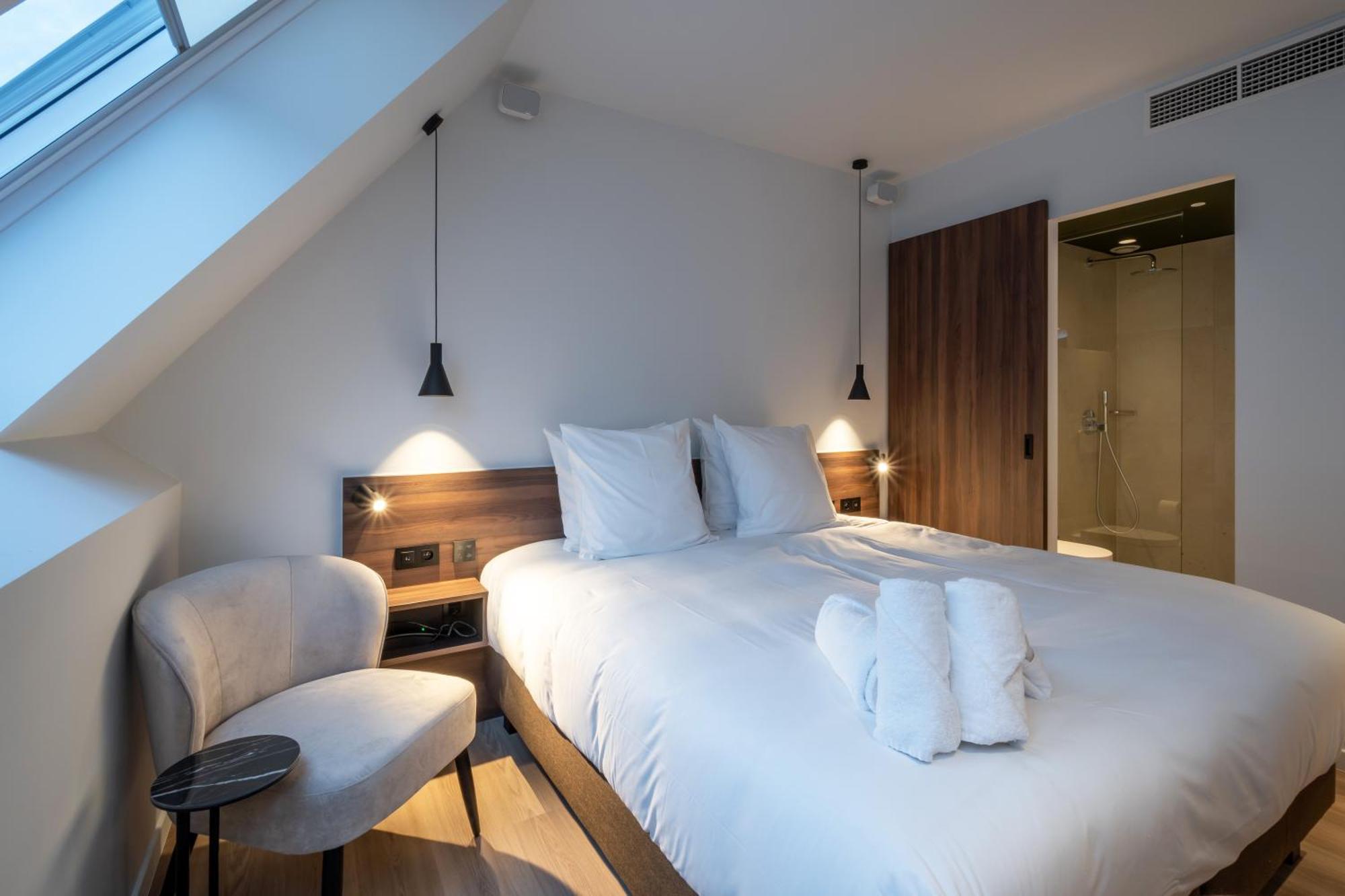 One Two Four - Hotel & Spa Gand Esterno foto
