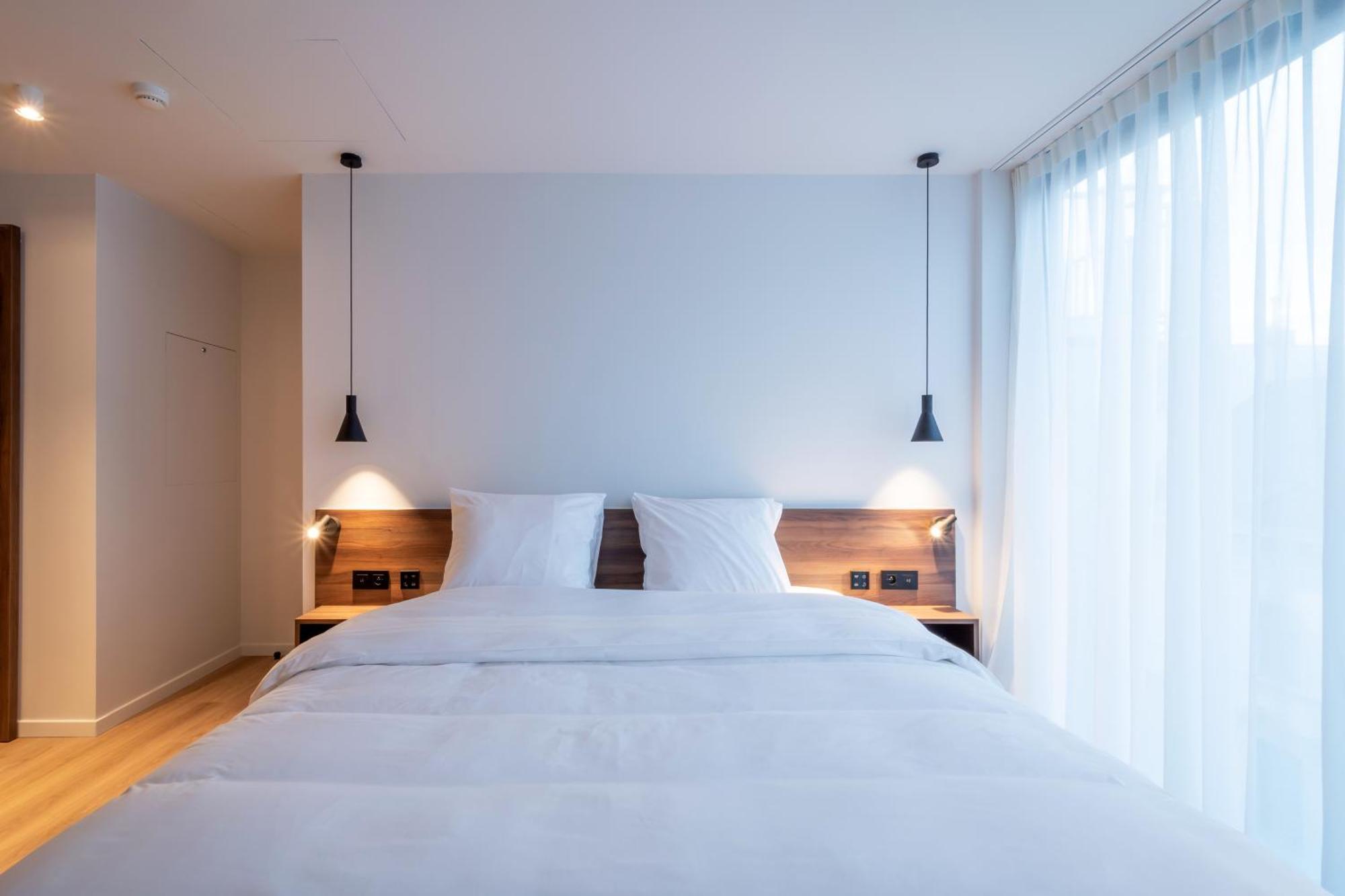 One Two Four - Hotel & Spa Gand Esterno foto